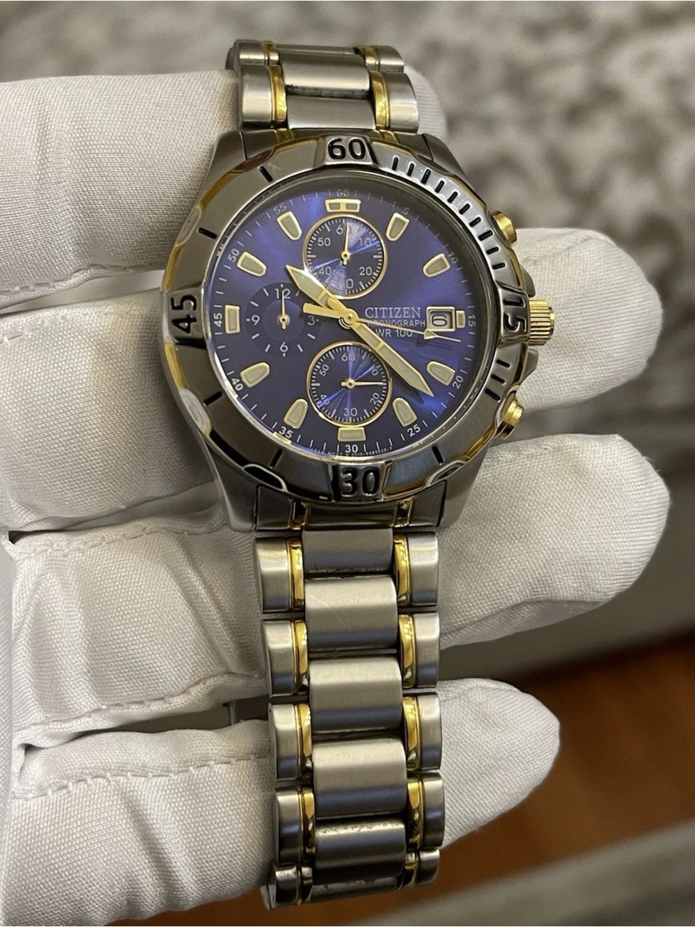 Citizen Quartz Chronograph Men's Watch Two-Tone Stainless Steel Blue Dial 39mm View 2